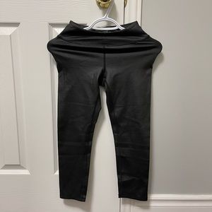 Kendall + Kylie workout legging cropped